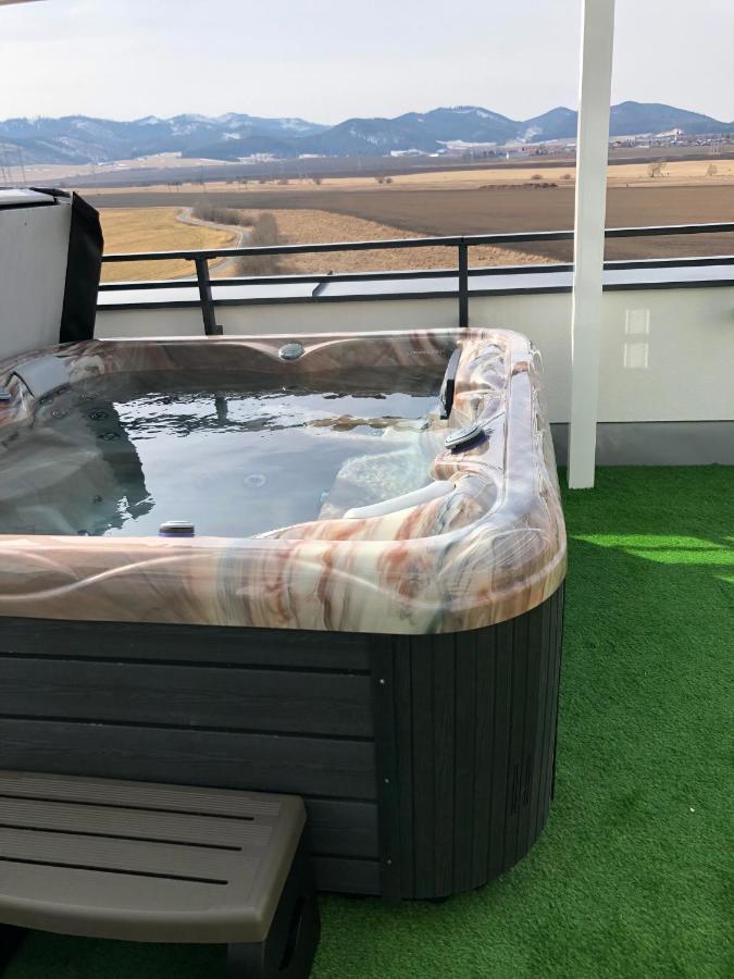 Tatra billetee apartmán s luxusným výhľadom na VysokéTatry a súkromným wellness Poprad Extérieur photo