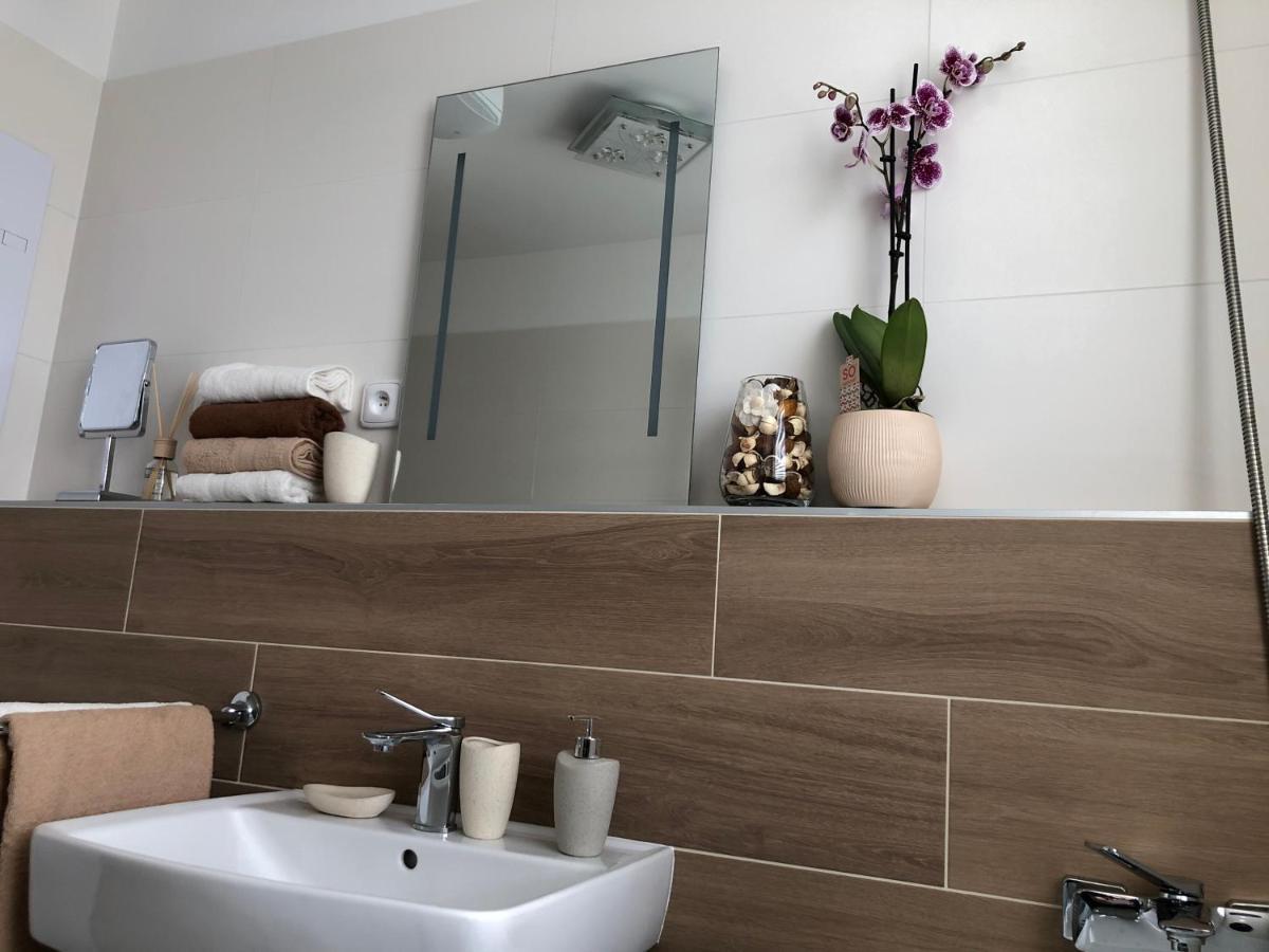 Tatra billetee apartmán s luxusným výhľadom na VysokéTatry a súkromným wellness Poprad Extérieur photo